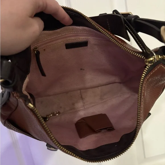 EUC Dooney & Bourke Brown Safari Pebbled Grain Leather Medium Shoulder
Bag - Picture 12 of 13